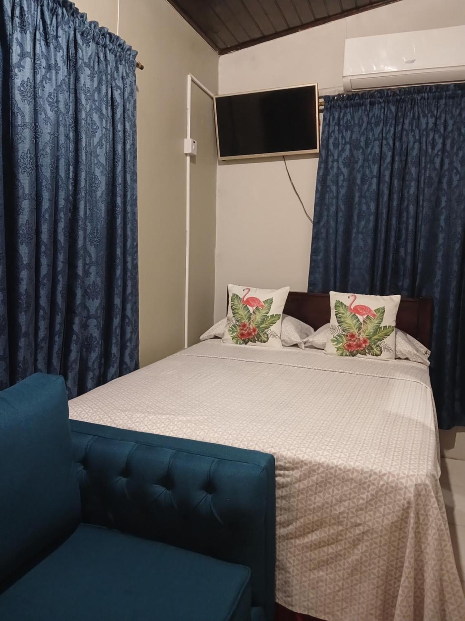 Ultimate Freedom Bed And Breakfast Santa Cruz Bilik gambar