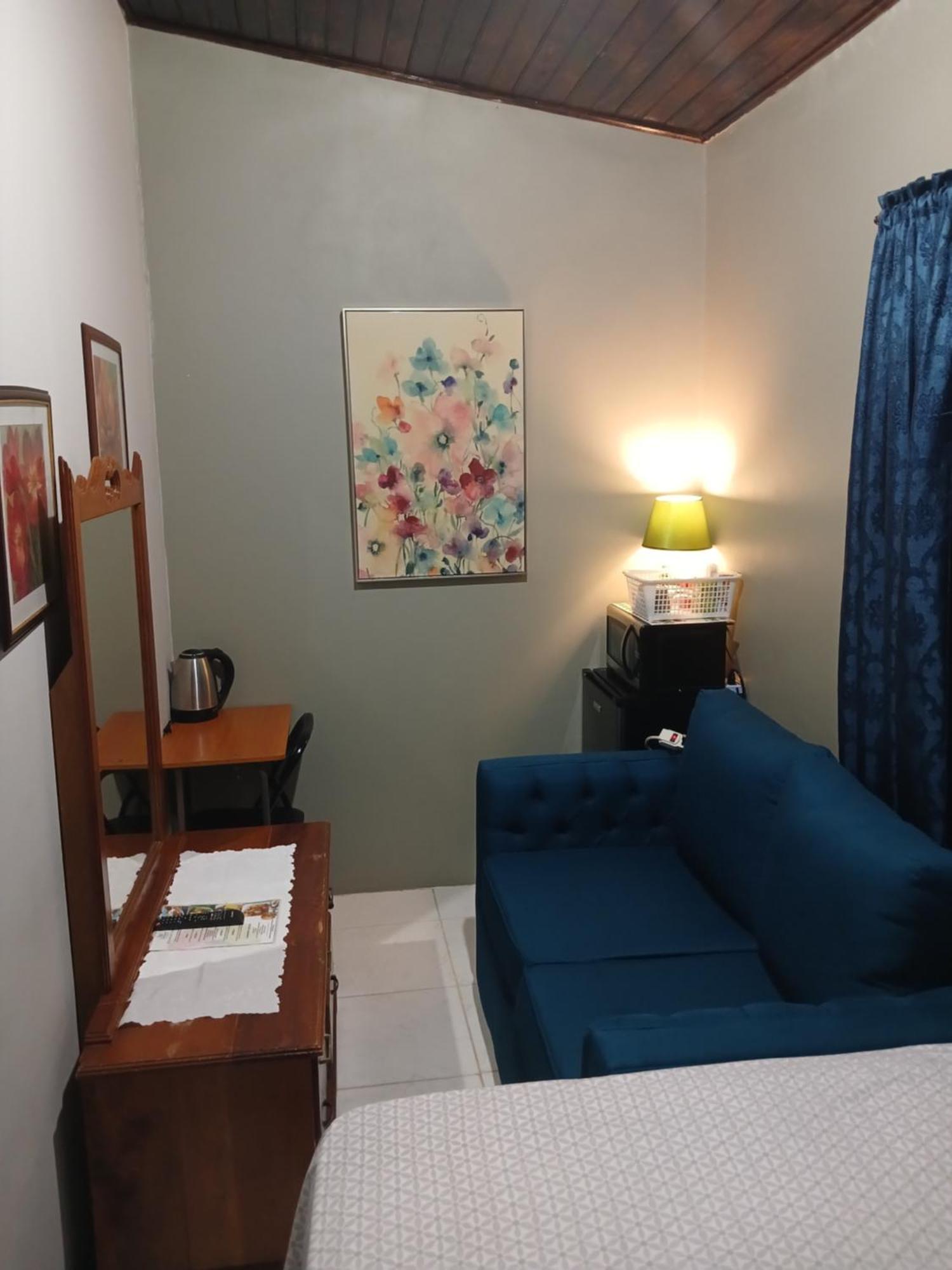 Ultimate Freedom Bed And Breakfast Santa Cruz Bilik gambar